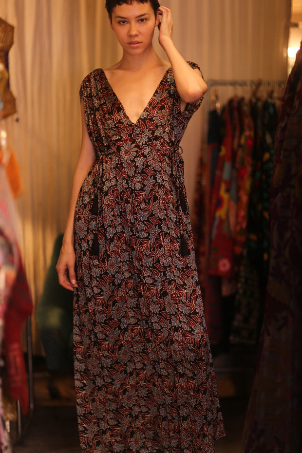 SILK DRESS VICTORIA MADISON - sustainably made MOMO NEW YORK sustainable clothing, bestseller slow fashion