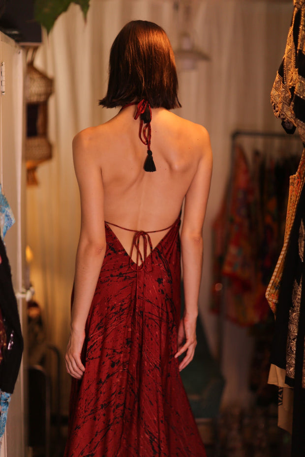 SILK HAND BLOCK PRINT DRESS HANNAH RED ARTIST - sustainably made MOMO NEW YORK sustainable clothing, dresskaftan slow fashion