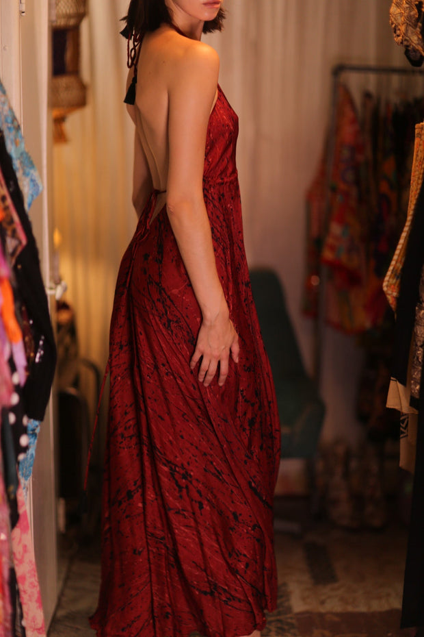 SILK HAND BLOCK PRINT DRESS HANNAH RED ARTIST - sustainably made MOMO NEW YORK sustainable clothing, dresskaftan slow fashion