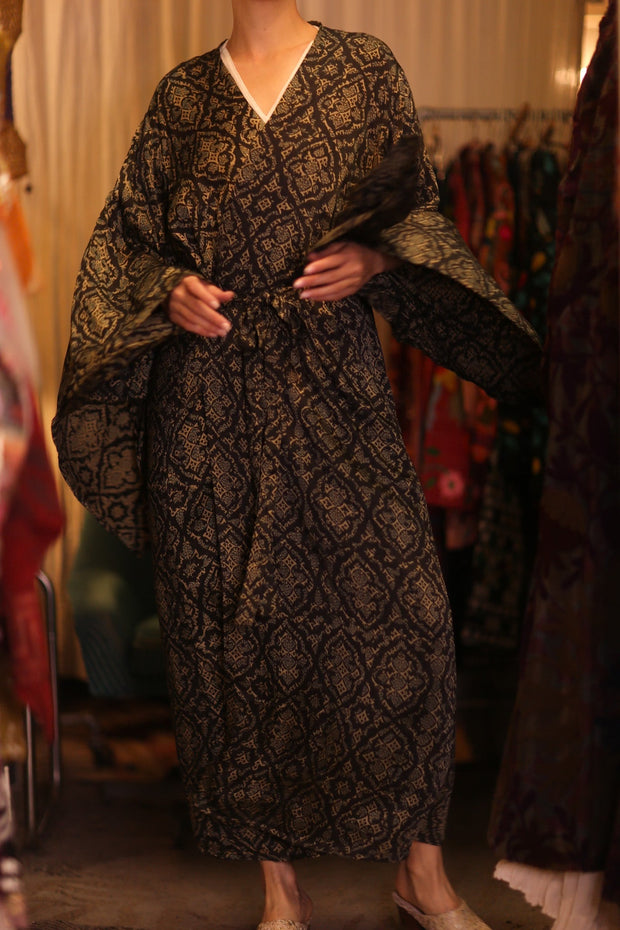 SILK WING KIMONO PINA YANA - sustainably made MOMO NEW YORK sustainable clothing, kimono slow fashion