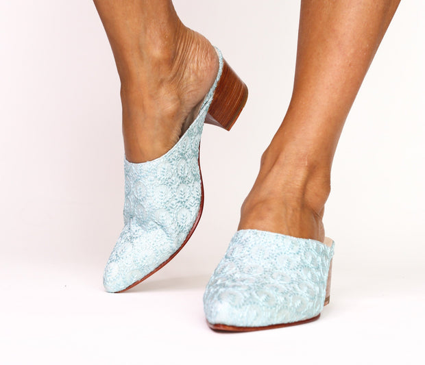 EMBROIDERED HEELED MULES MOMO X ANTHROPOLOGIE - sustainably made MOMO NEW YORK sustainable clothing, mules slow fashion