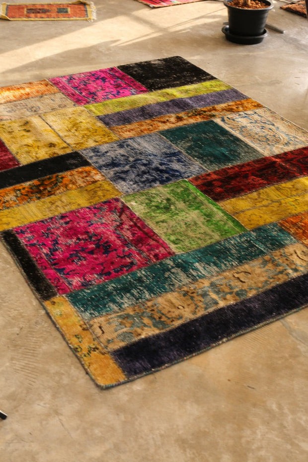 MULTI COLOR PATCHWORK RUG 2.02 x 1.50 m - sustainably made MOMO NEW YORK sustainable clothing, rug slow fashion