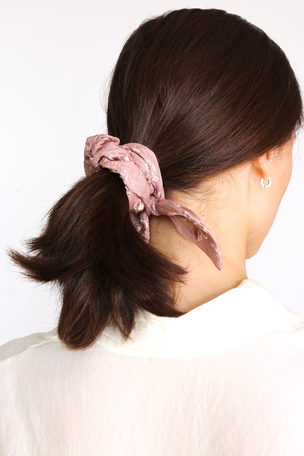 SILK/ COTTON SCRUNCHIE SUSU AYRE - sustainably made MOMO NEW YORK sustainable clothing, slow fashion